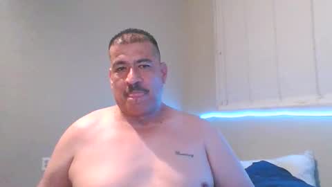 Snapshot of imbackmandosuknw chatting on 11/10/25, 05:39 imbackmandosuknw online show from 11/10/25, 05:39