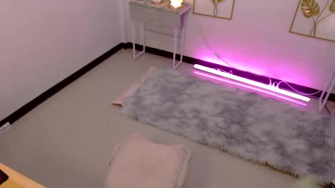 Ashley online show from 12/19/24, 02:02