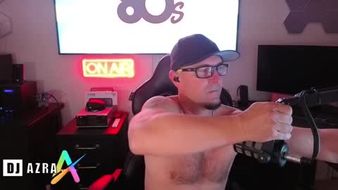 Snapshot of imdjazra chatting on 12/21/24, 02:26 DJ Azra online show from 12/21/24, 02:26