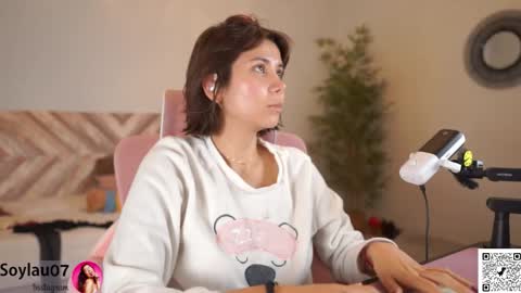 Snapshot of imjess_ chatting on 01/12/26, 06:29 imjess_ online show from 01/12/26, 06:29