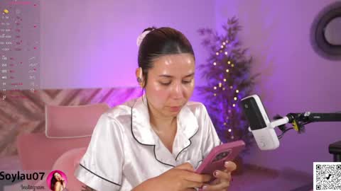 Snapshot of imjess_ chatting on 05/06/26, 02:33 imjess_ online show from 05/06/26, 02:33