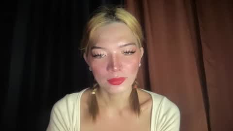 Mika online show from 03/25/26, 05:24