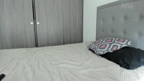 mia ---------  COL TIME online show from 01/24/25, 01:03