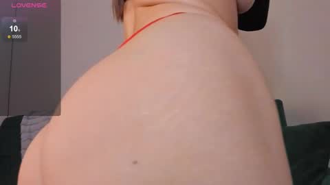 Snapshot of immolly1 chatting on 02/10/25, 10:31 immolly1 online show from 02/10/25, 10:31