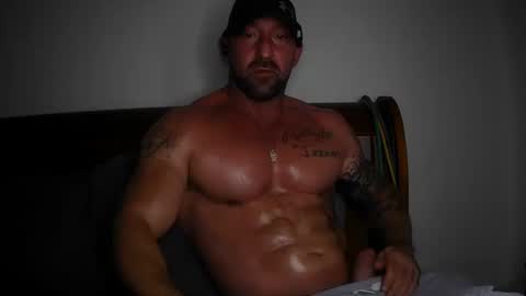 Snapshot of imnewherelollol chatting on 10/13/25, 02:28 Majordadbod101 online show from 10/13/25, 02:28