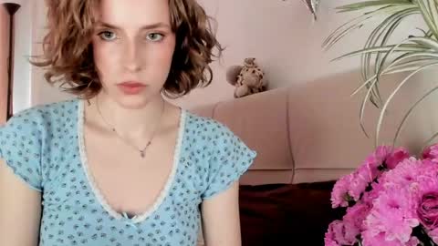 Snapshot of imogensy chatting on 04/23/26, 07:20 my name Imo Fansly online show from 04/23/26, 07:20