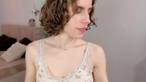 Snapshot of imogensy chatting on 04/28/26, 09:47 my name Imo Fansly online show from 04/28/26, 09:47