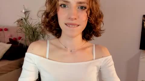 Snapshot of imogensy chatting on 06/14/26, 02:19 my name Imo Fansly online show from 06/14/26, 02:19