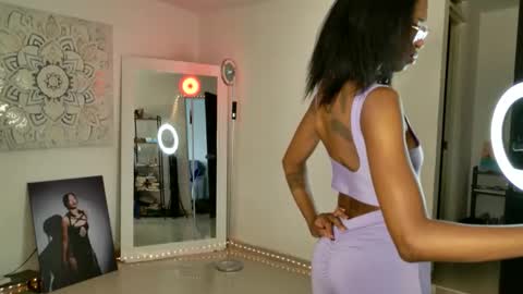 Snapshot of imselma chatting on 03/27/26, 04:51 Ill take a break see you later to light candles online show from 03/27/26, 04:51