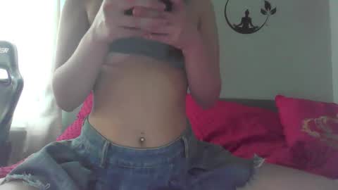 Snapshot of imsexyblonde chatting on 01/02/25, 08:35 imsexyblonde online show from 01/02/25, 08:35