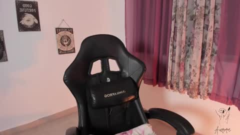 Aurora online show from 09/15/25, 11:49