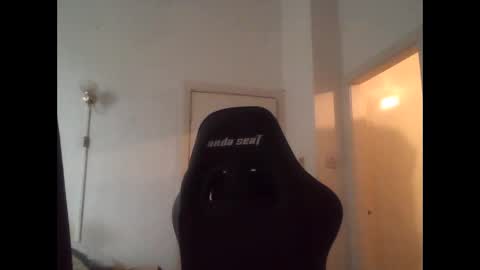 Snapshot of imstillfish chatting on 09/29/25, 12:21 imstillfish online show from 09/29/25, 12:21