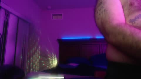 Snapshot of imthatfnguy chatting on 12/15/24, 04:18 I use to be imeverythingandnothing online show from 12/15/24, 04:18