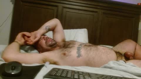 Snapshot of imthatfnguy chatting on 12/29/24, 11:18 I use to be imeverythingandnothing online show from 12/29/24, 11:18