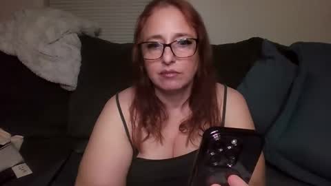 Snapshot of imtherealdlw chatting on 02/26/25, 12:05 ImTheRealDLW online show from 02/26/25, 12:05