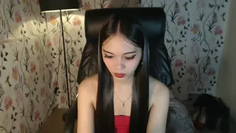 Snapshot of imyourlegalbaby chatting on 03/10/25, 11:32 Aki online show from 03/10/25, 11:32