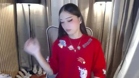 Snapshot of imyourlegalbaby chatting on 12/04/25, 02:54 Aki online show from 12/04/25, 02:54