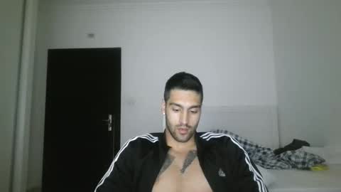 Snapshot of imyouroniichan chatting on 10/31/25, 09:43 imyouroniichan online show from 10/31/25, 09:43