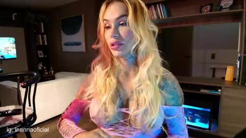 Snapshot of inannadelmar chatting on 04/17/26, 11:52 Inanna del Mar online show from 04/17/26, 11:52