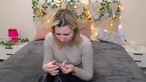 incredible_ariela online show from 02/27/25, 10:26