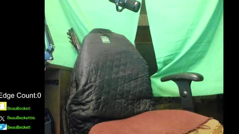 Snapshot of incredibleballbusting chatting on 11/18/25, 05:01 Beau Beckett online show from 11/18/25, 05:01