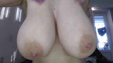 IncrediblyOmelia online show from 02/04/26, 08:20