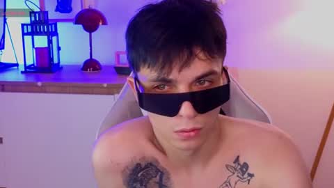 incub_ online show from 07/11/26, 03:48