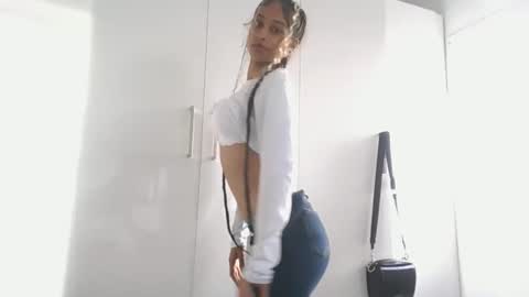 indanbella19 online show from 04/24/26, 05:10