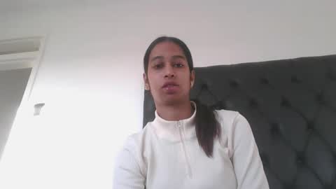 indanbella19 online show from 05/25/26, 05:35