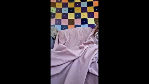 indegeniouscreature online show from 04/26/26, 08:17