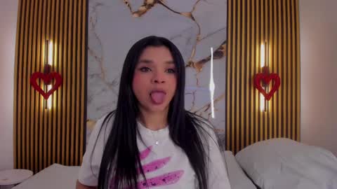 Indi Catalina online show from 04/06/26, 12:39