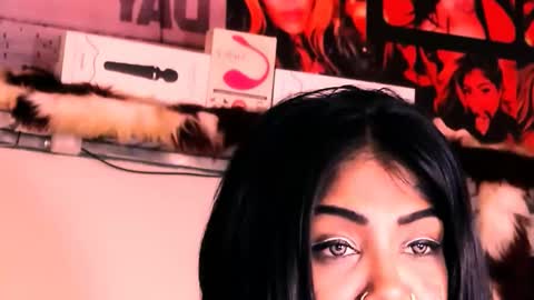 Snapshot of indian_dreamgirl chatting on 10/26/25, 03:07 Bella Ambrosia online show from 10/26/25, 03:07