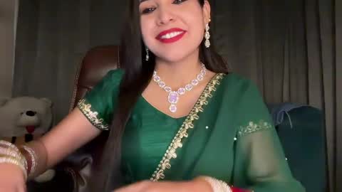 priya online show from 05/08/26, 07:03