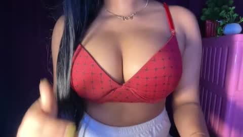 Raya  online show from 03/25/26, 11:49