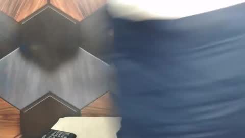 Melz online show from 04/01/26, 06:03