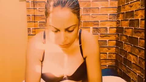 Snapshot of indian_spice_girl chatting on 06/05/26, 07:36 indian_spice_girl online show from 06/05/26, 07:36