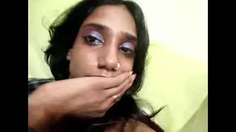 Snapshot of indian_succubus chatting on 10/27/25, 12:04 Perky baby online show from 10/27/25, 12:04