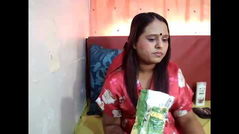 Snapshot of indian_sunshine chatting on 09/15/25, 06:02 indian_sunshine online show from 09/15/25, 06:02