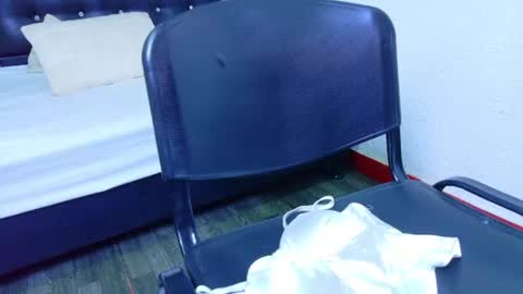 indian_whore18 online show from 06/11/26, 03:04