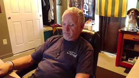 Snapshot of indianapapa chatting on 09/17/25, 01:57 Papa online show from 09/17/25, 01:57