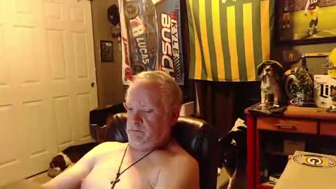 Snapshot of indianapapa chatting on 09/21/25, 09:44 Papa online show from 09/21/25, 09:44