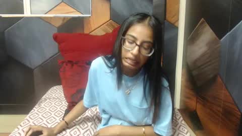 Snapshot of indianarmani chatting on 01/18/25, 01:18 Armani online show from 01/18/25, 01:18