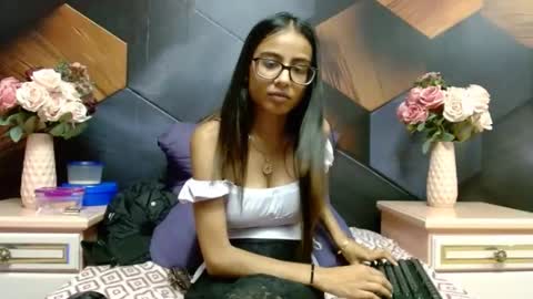 Snapshot of indianarmani chatting on 01/24/25, 01:36 Armani online show from 01/24/25, 01:36