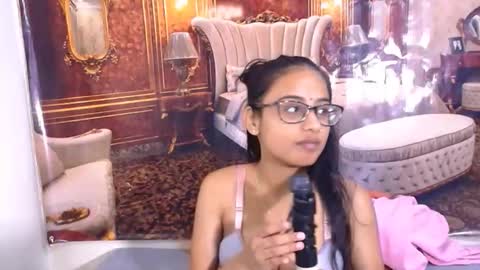 Snapshot of indianbootylicious1 chatting on 05/28/26, 05:49 nala online show from 05/28/26, 05:49