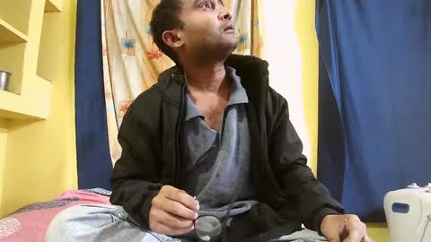 Snapshot of indiancumking chatting on 12/31/24, 10:12 inindiancumking online show from 12/31/24, 10:12