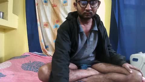 Snapshot of indiancumking chatting on 01/05/25, 11:04 inindiancumking online show from 01/05/25, 11:04