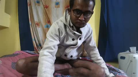 Snapshot of indiancumking chatting on 01/14/25, 01:36 inindiancumking online show from 01/14/25, 01:36