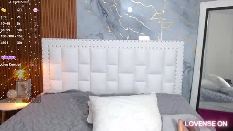 Snapshot of indiancutiie chatting on 01/08/25, 08:18 LITTLE AINHOA online show from 01/08/25, 08:18