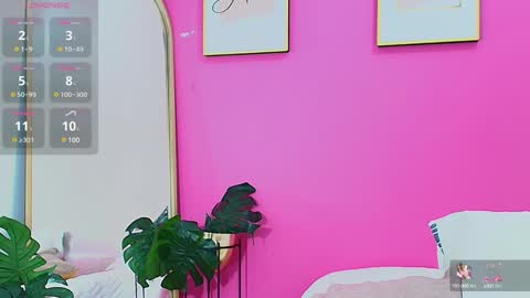 Snapshot of indiancutiie chatting on 01/19/25, 12:39 LITTLE AINHOA online show from 01/19/25, 12:39