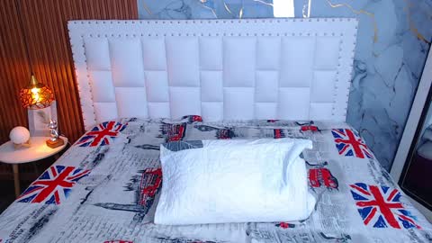 Snapshot of indiancutiie chatting on 01/20/25, 07:46 LITTLE AINHOA online show from 01/20/25, 07:46